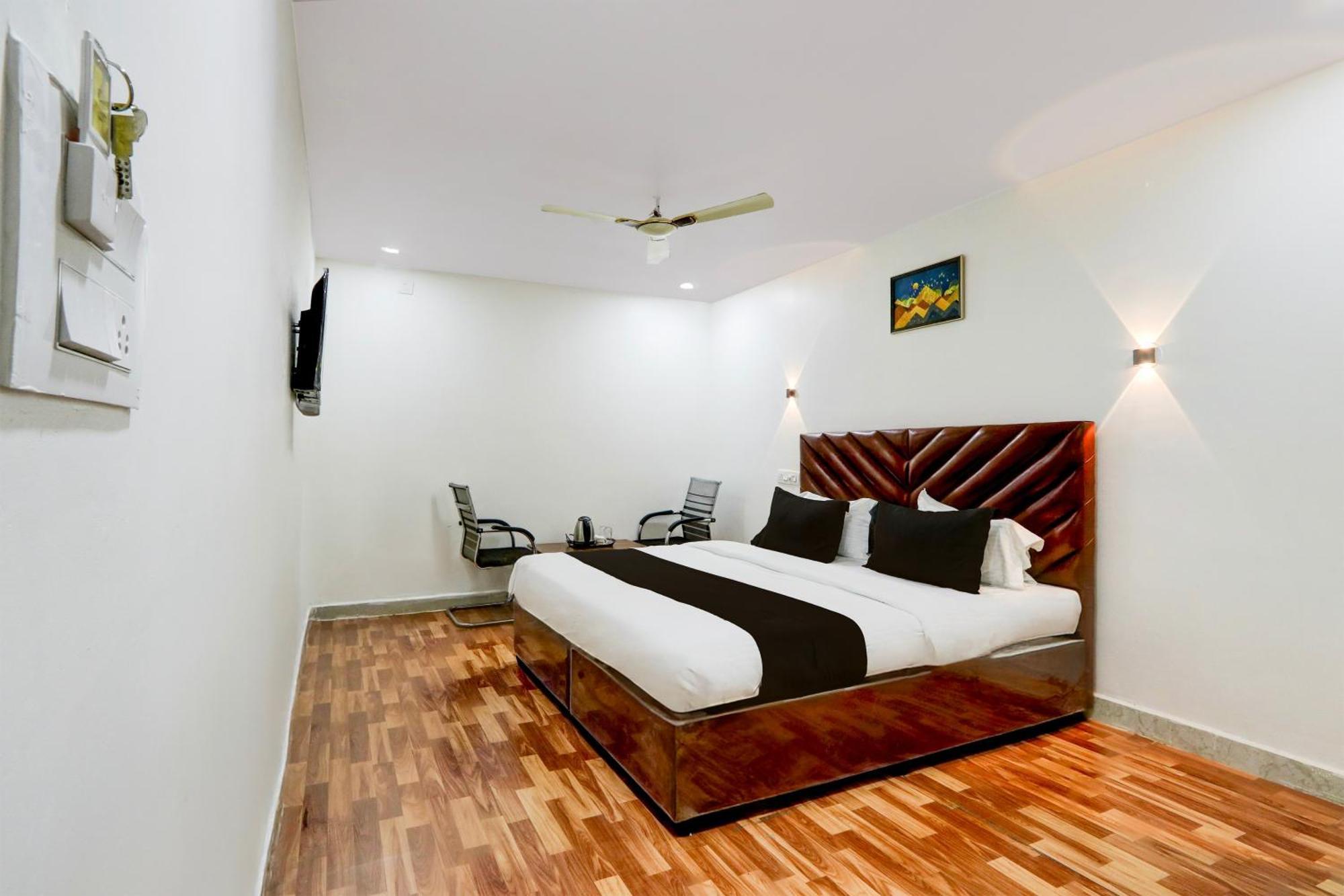 Hotel O Rms Grand Patancheru Экстерьер фото