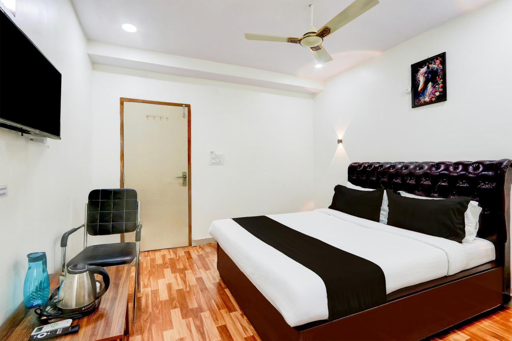 Hotel O Rms Grand Patancheru Экстерьер фото