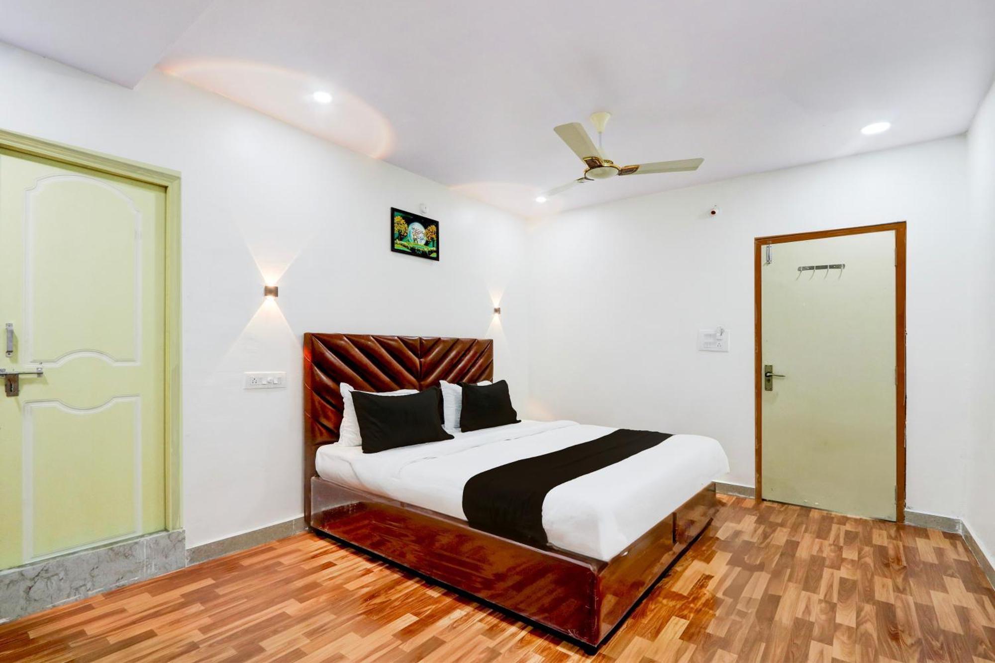 Hotel O Rms Grand Patancheru Экстерьер фото
