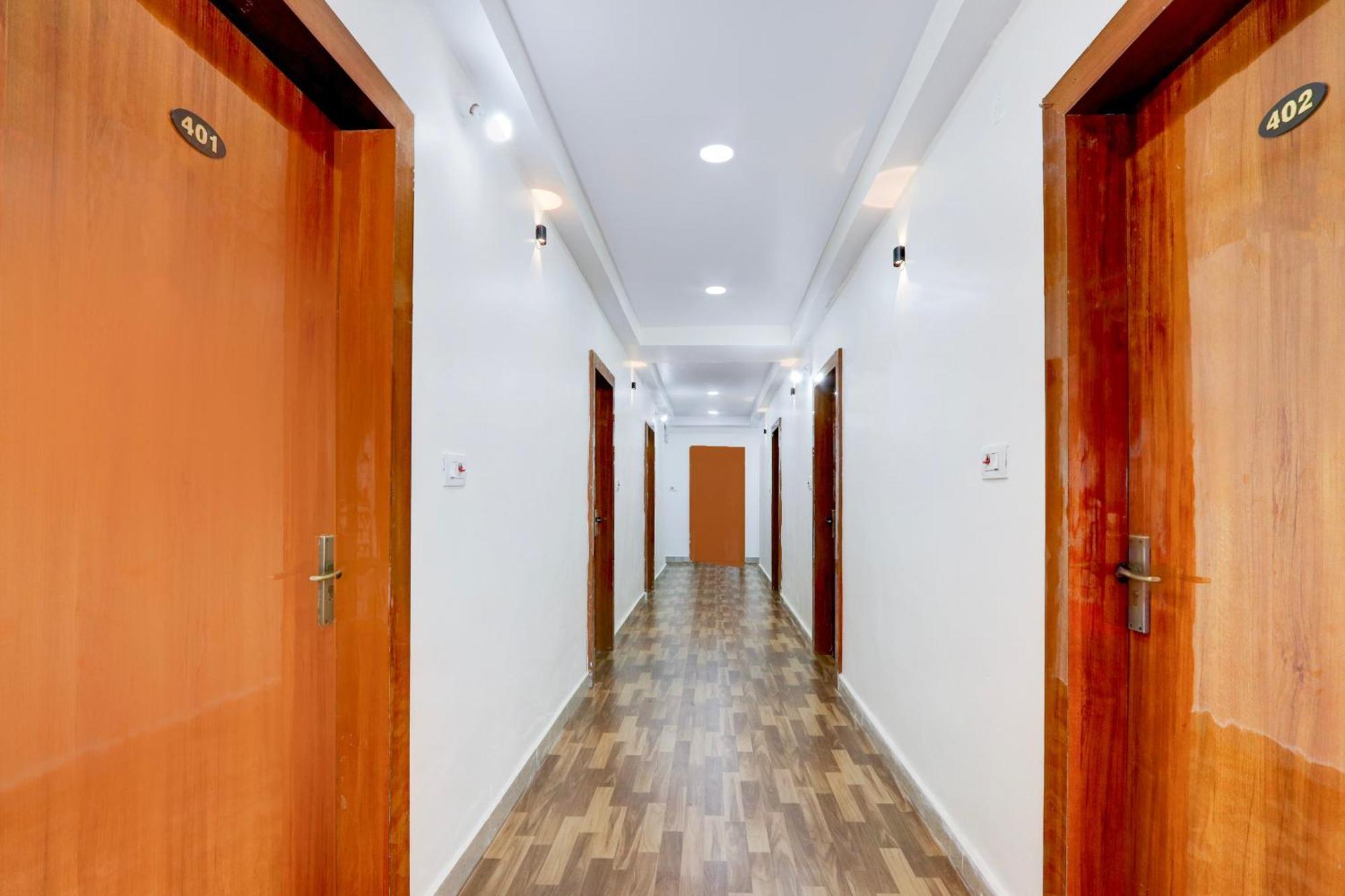 Hotel O Rms Grand Patancheru Экстерьер фото