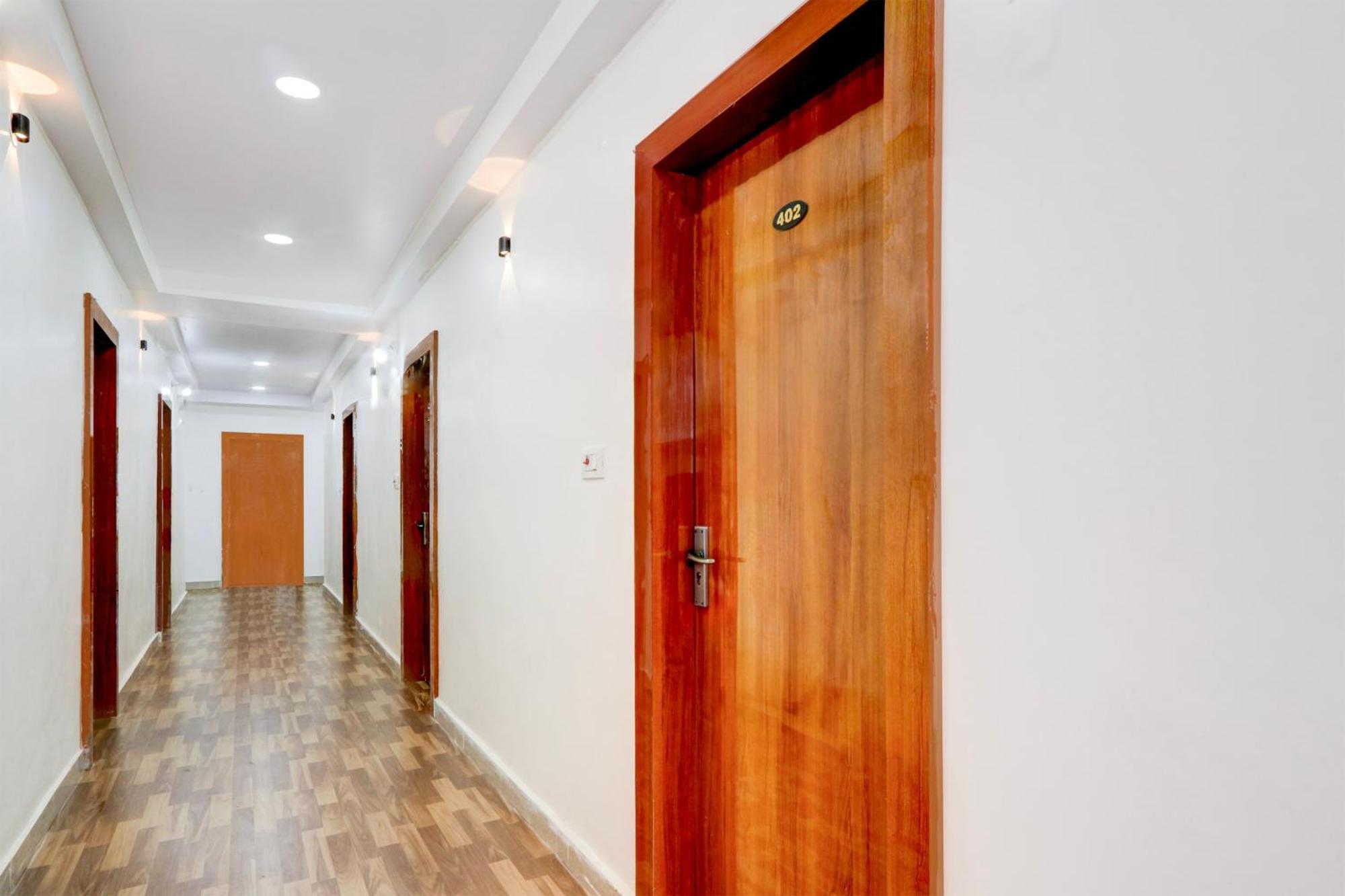 Hotel O Rms Grand Patancheru Экстерьер фото